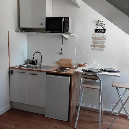 Apartment Studio Idealement Situe : 2m Gare, 4m Centre *